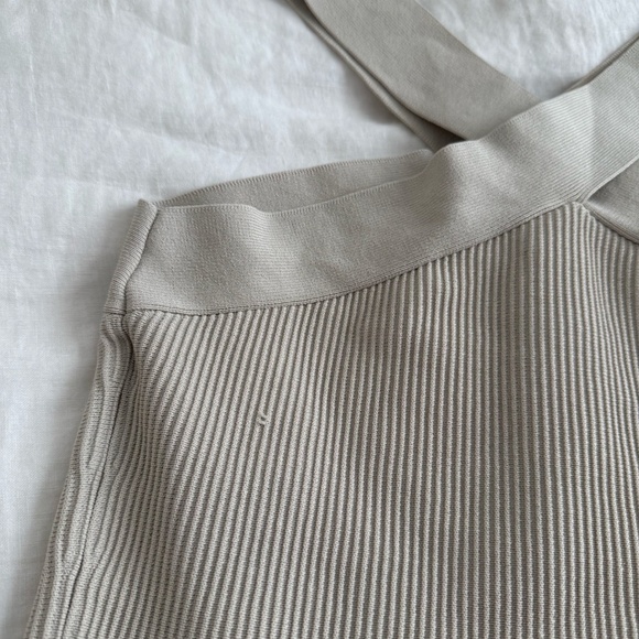 Sculpt Knit Criss Cross Tank - Cream - Size Large - Picture 5 of 5